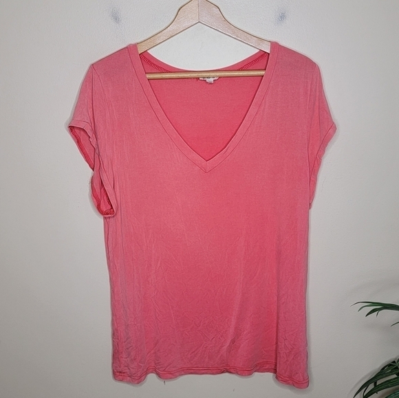 POL | Faded Washed Pink V-neck Cuffed Short Sleeve Tee Size Medium - Picture 1 of 6